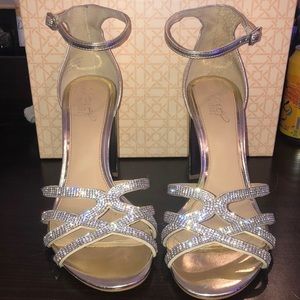 Jewel Badgley Mischka heels